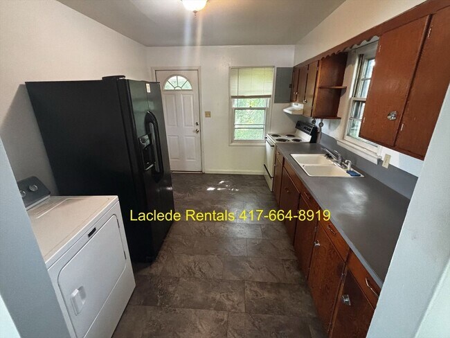 Foto del edificio - 1 Bed 1 Bath Duplex