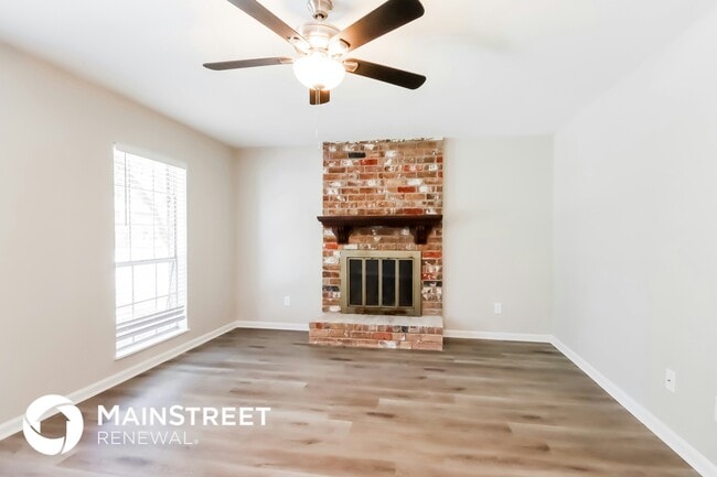 Building Photo - 3215 Birch Creek Dr