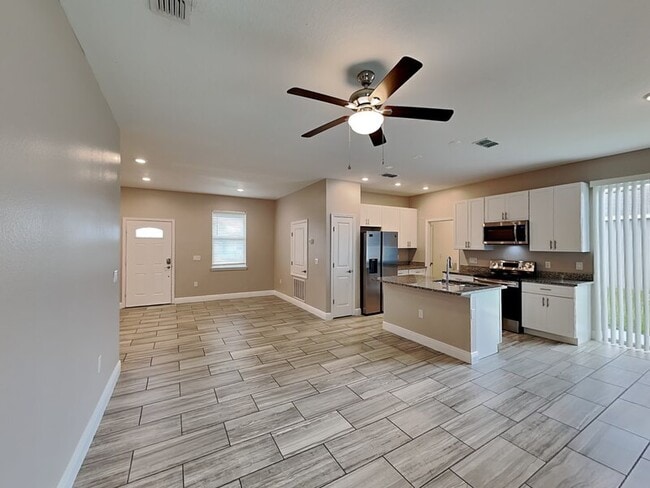 Foto del edificio - 1957 Michigan Dr