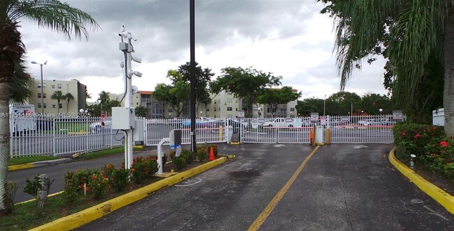 Foto del edificio - 1830 SW 81st Ave