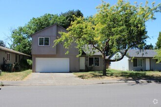 Building Photo - 1065 SW 178th Pl
