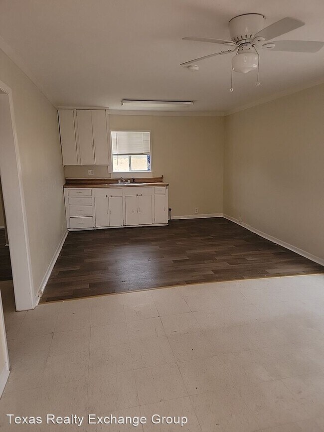 Building Photo - 2 br, 1 bath House - 127 Clarkwood