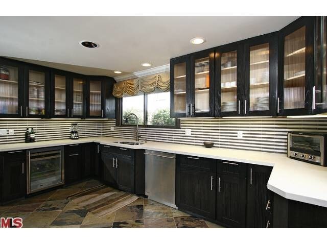 Foto del edificio - 2001 Coldwater Canyon Dr