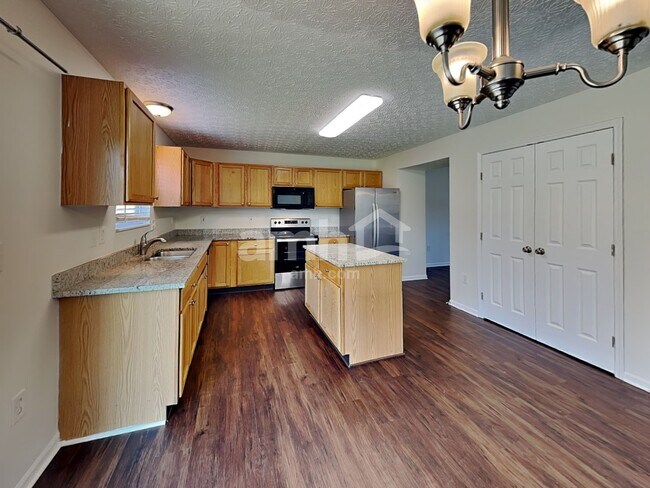 Foto del edificio - 857 Cedar Run Dr