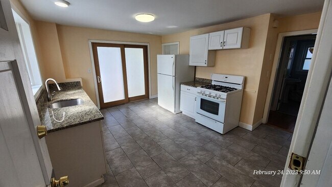 Foto del edificio - 13 Sherman St