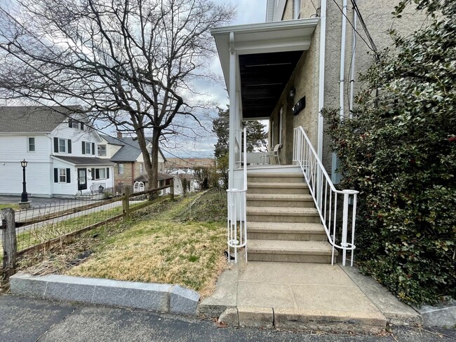 Building Photo - 14 Berrian Pl