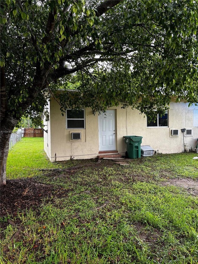 Primary Photo - 26500 SW 138th Ave