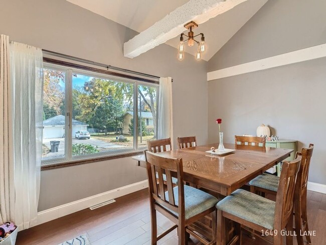 Building Photo - 4br 4ba 2cg ~ Security Deposit Free Altern...