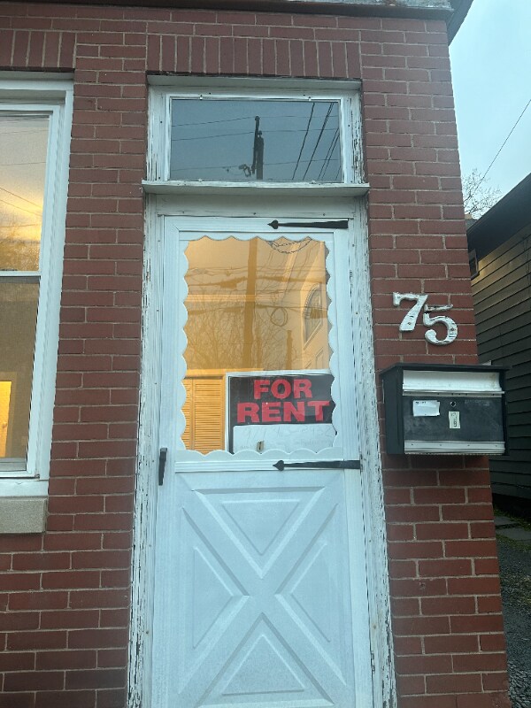 Primary Photo - 75 Wood St