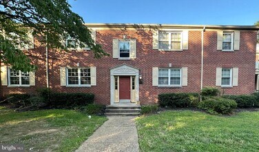 Building Photo - 100 Park Blvd