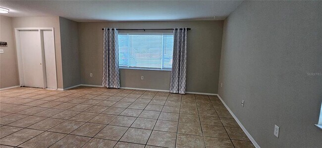 Foto del edificio - 2842 Indianwood Dr