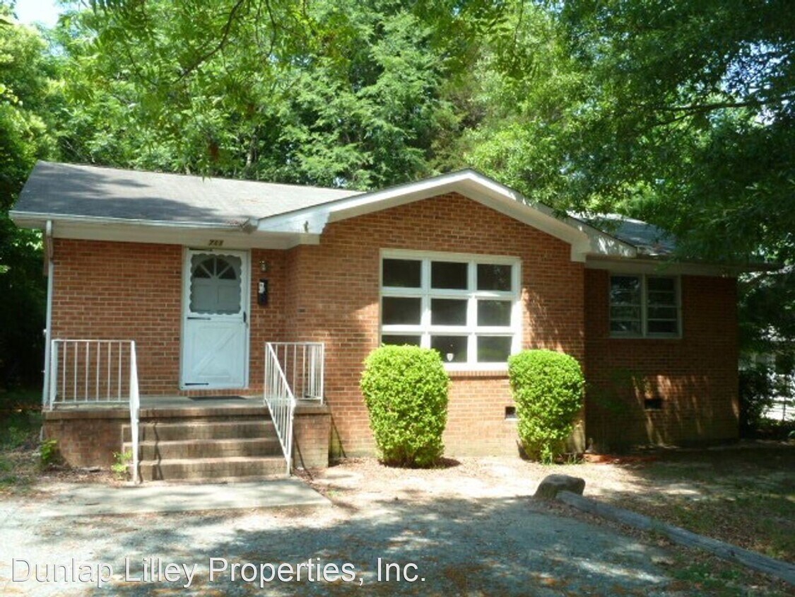 Primary Photo - 3 br, 2 bath House - 711 Church Street