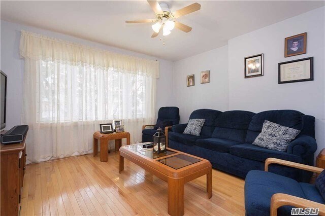 Foto del edificio - 120-15 12th Ave