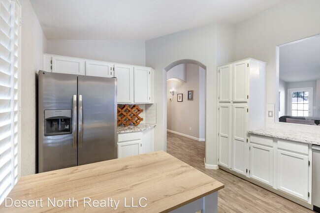 Building Photo - 2 br, 2 bath House - 3880 W Dublin St
