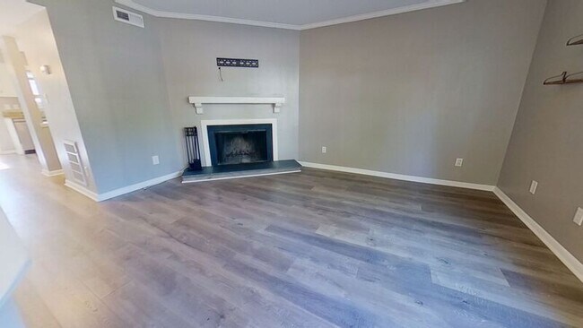 Building Photo - 5803 Shady Grove Cir