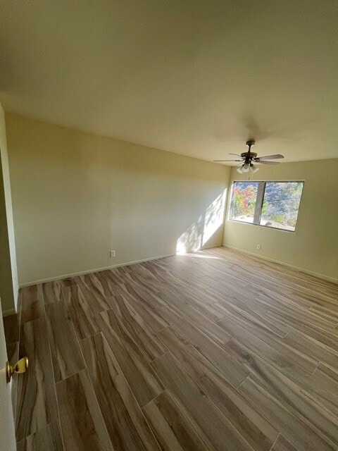 Building Photo - 2100 Valderas Dr