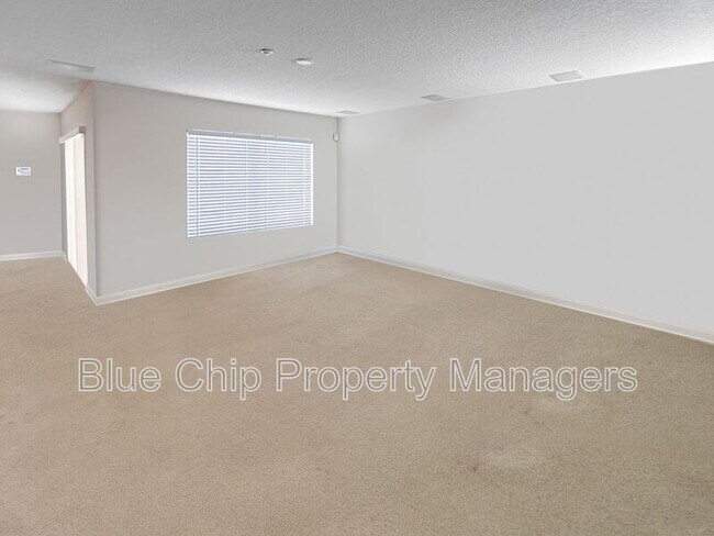 Building Photo - 13800 Golden Russet Dr