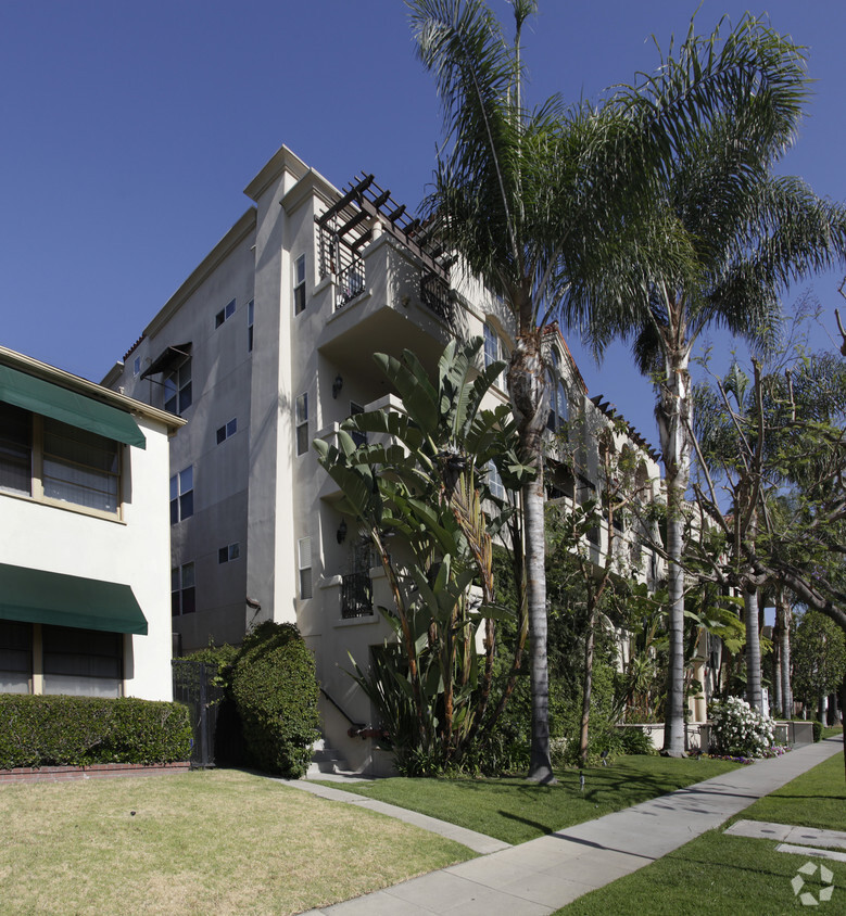 Foto del edificio - 4321 Laurel Canyon Boulevard