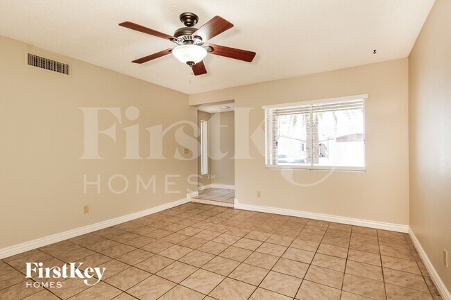 Foto del edificio - 5413 W Townley Ave