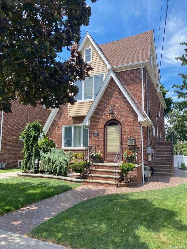 Foto del edificio - 35 Winthrop Ave