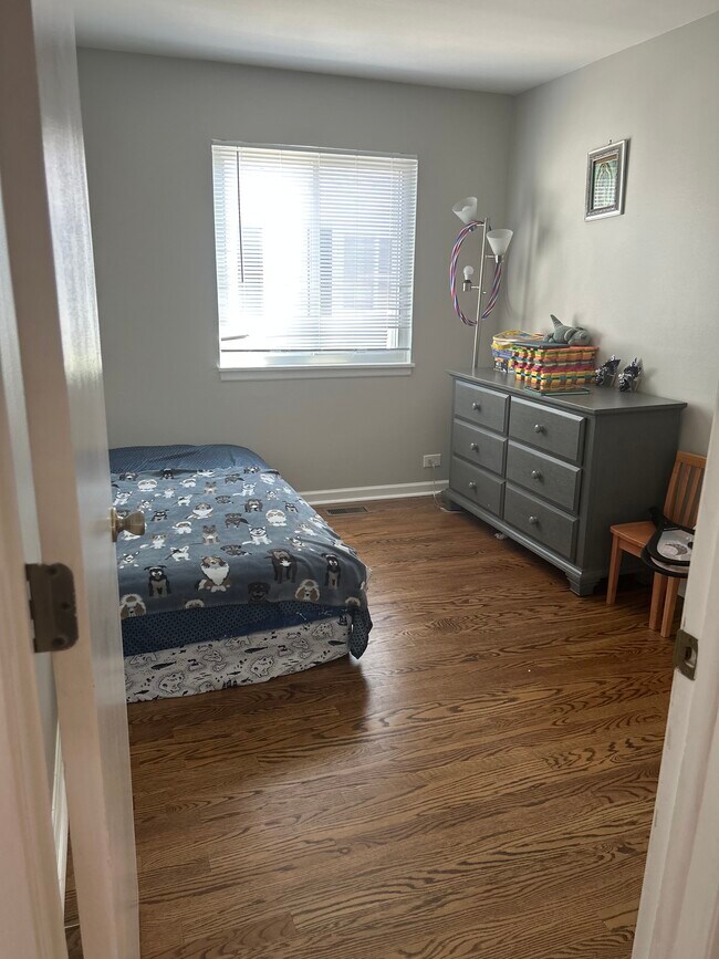 Foto del edificio - 1021 Cove Dr