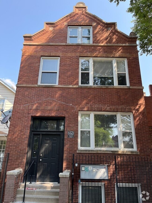 Building Photo - 1920 W 21st Pl