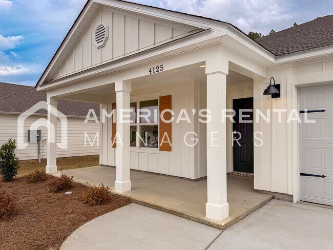 Foto del edificio - Spacious Four Bedroom Retreat in Mount Olive