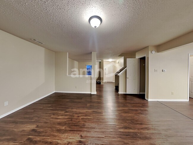 Foto del edificio - 6503 W Philadelphia Dr