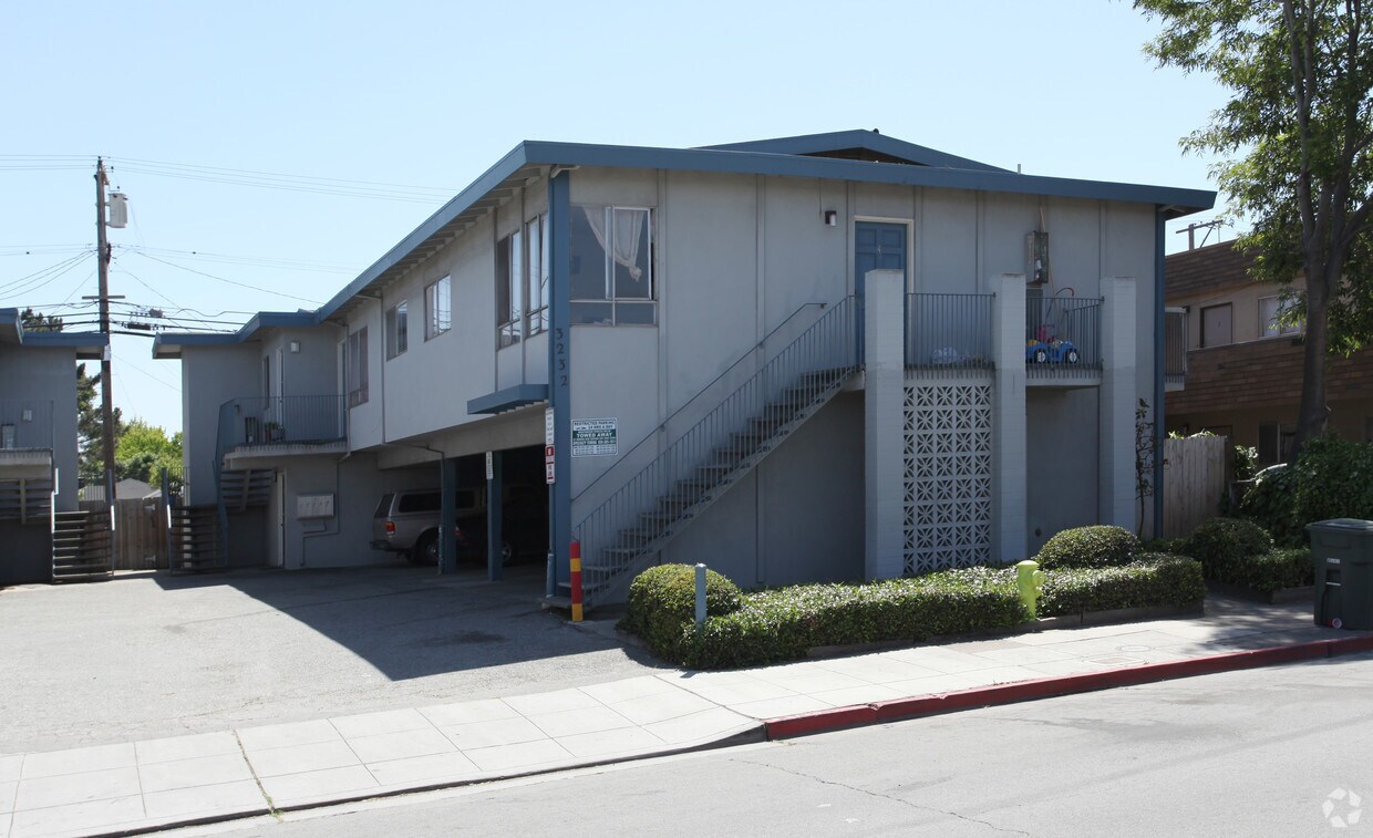 Primary Photo - 3232-3238 Rolison Rd