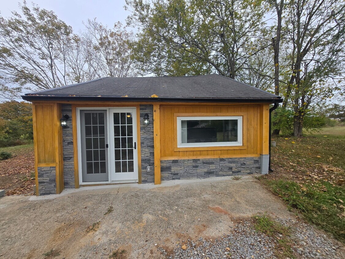 Foto principal - 7356 Old Cox Pike