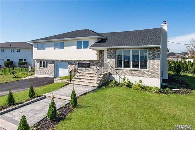 Primary Photo - 33 Riviera Dr E