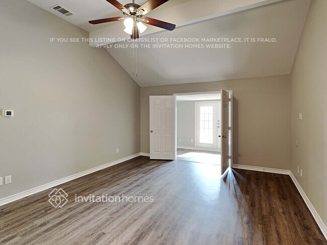 Building Photo - 1038 Fairview Ct