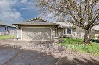 Building Photo - 1210 NE 163rd Ct