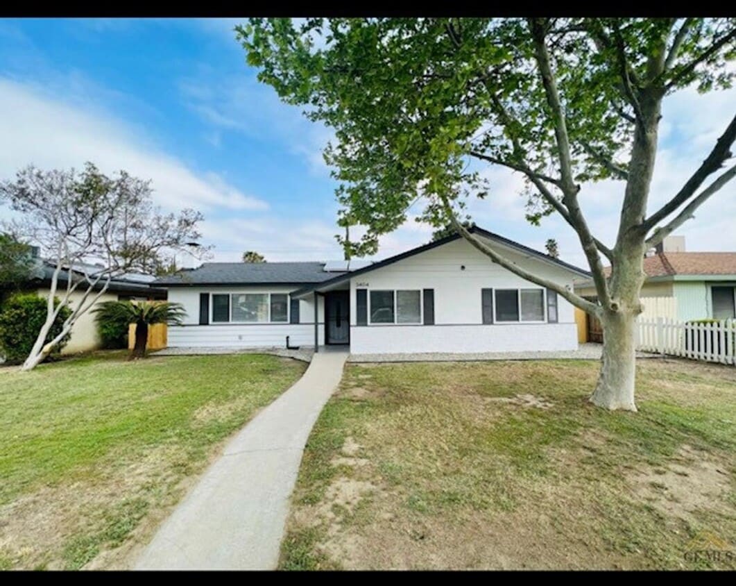 Primary Photo - REMODELED 3 bed 2 bath in SW