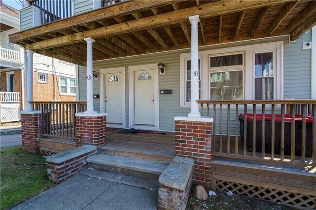 Foto del edificio - 51 Huxley Ave