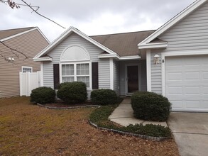 Building Photo - 206 Bittersweet Ln