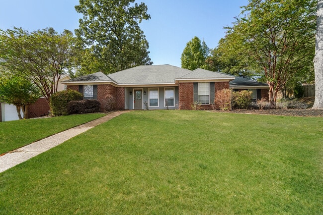 Building Photo - 108 Cypress Ridge Dr