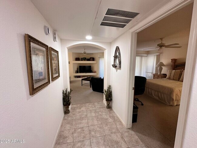 Foto del edificio - 16631 E El Lago Blvd