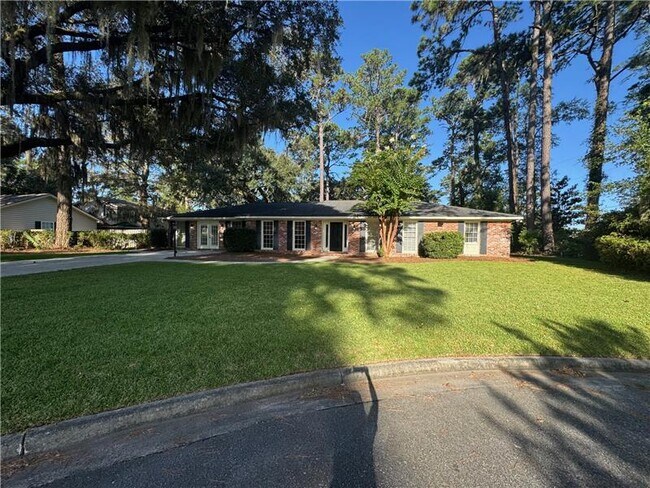 Building Photo - 12 Raleigh Dr