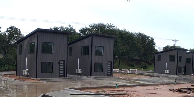 Building Photo - 802 Old Wise Rd