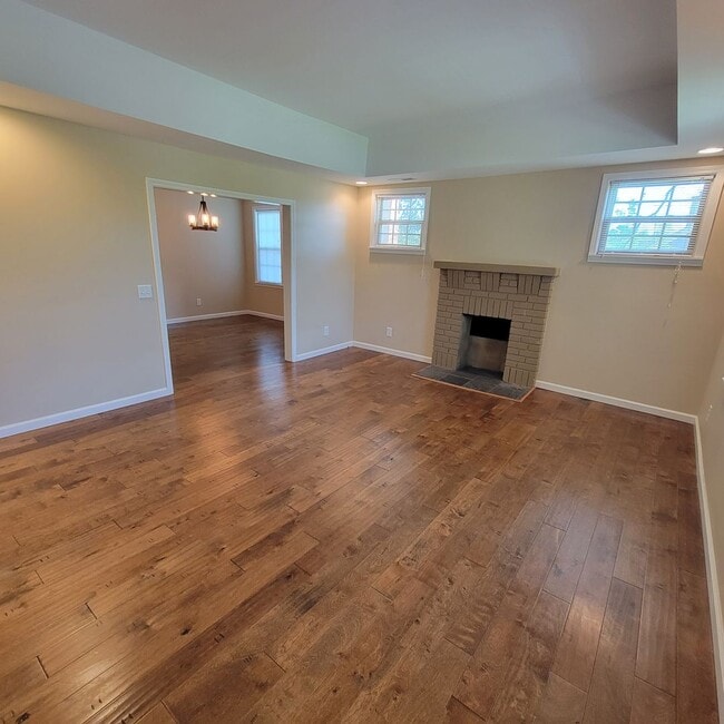 Building Photo - 4/2 Bungalow in Algood City Limits
