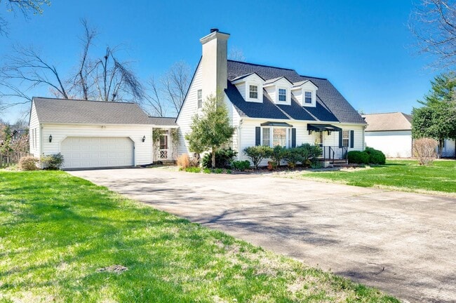 Photo - Stunning 3BR/2BA home in the desirable Temple Hills Golf Community!