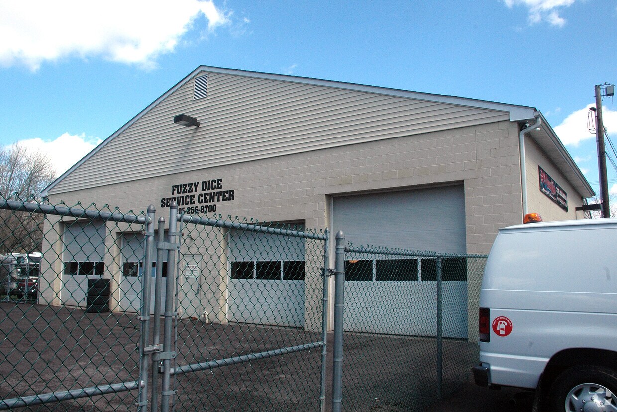 Foto del edificio - 715 N Sumneytown Pike