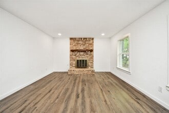 Building Photo - 33 Kittiwake Ct