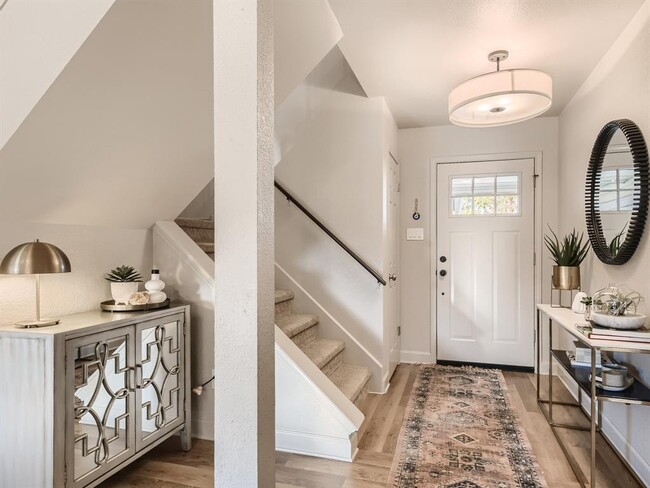 Foto del edificio - 4609 San Simeon Dr