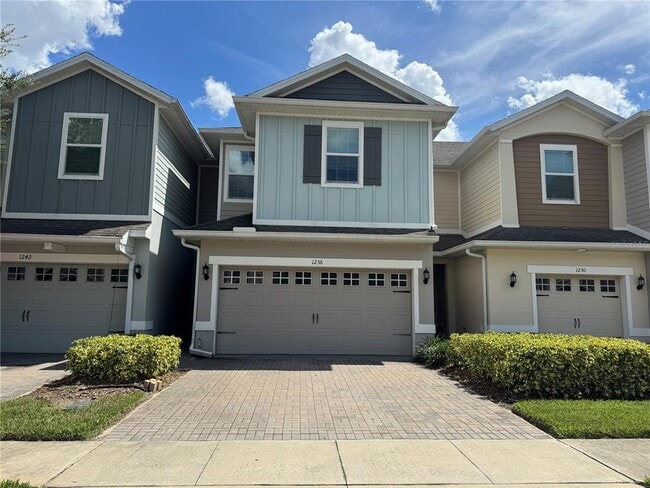 Building Photo - 1236 Countrymen Ct