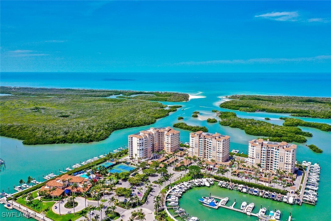 Foto principal - 425 Dockside Dr