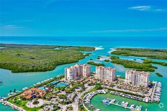 Building Photo - 425 Dockside Dr
