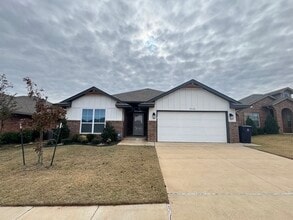 Building Photo - 9104 SW 47th St