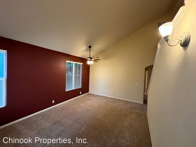 Building Photo - 4 br, 2.5 bath House - 5475 Cardiff St